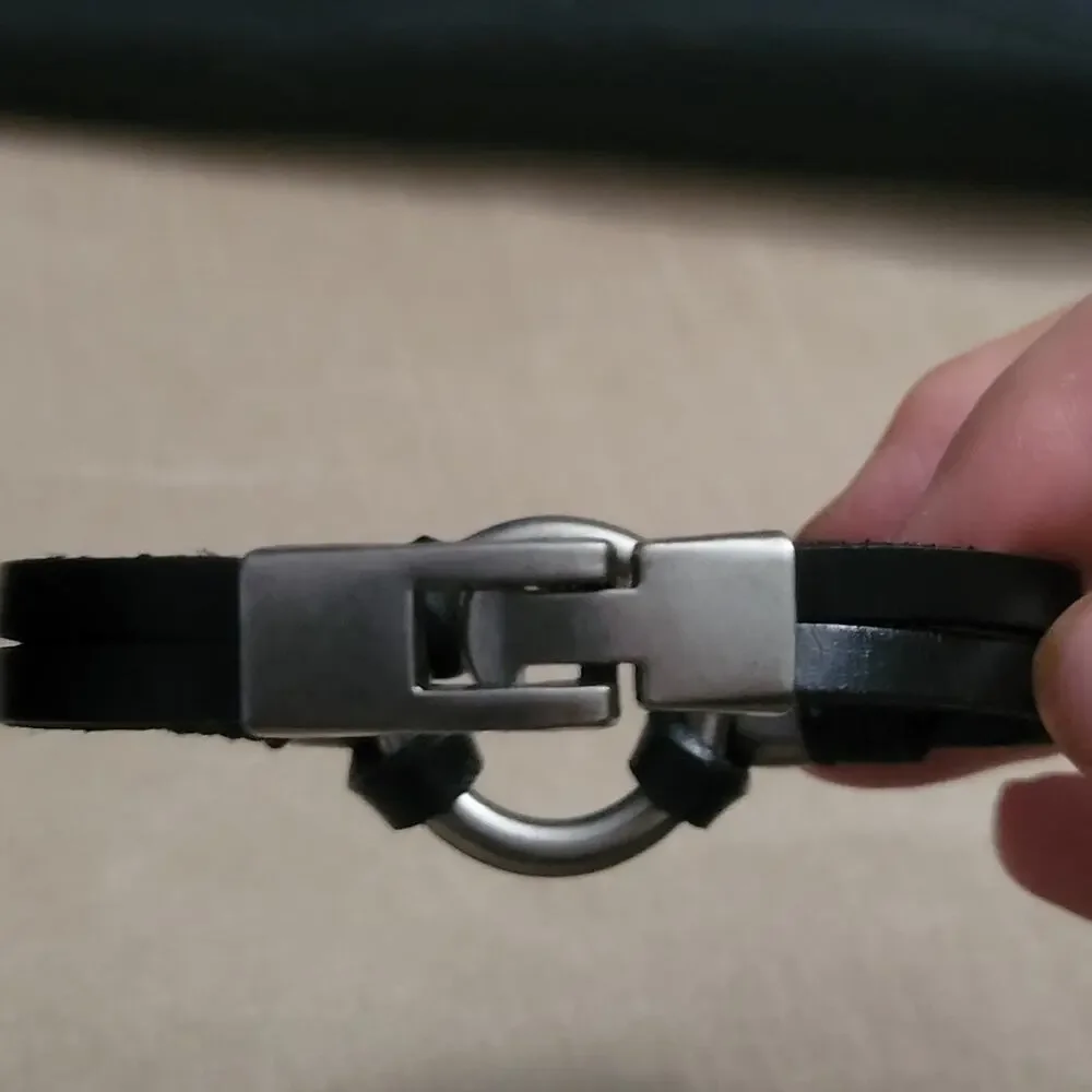 Black synthetic leather O-ring bracelet